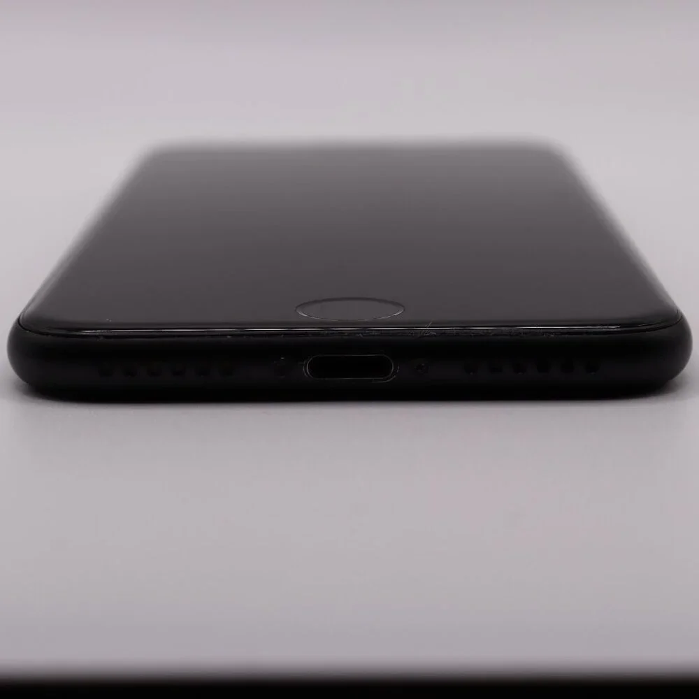 iPhone 7 UNLOCKED Great condition